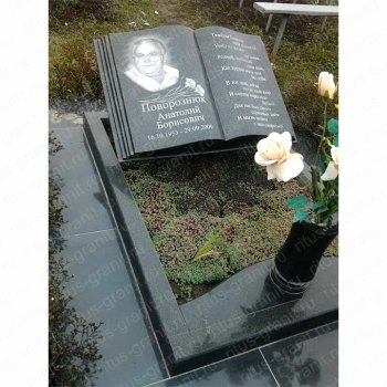 Фото памятника на могилу на кладбище 0031