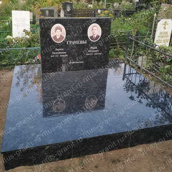 Фото памятника на могилу на кладбище 0047